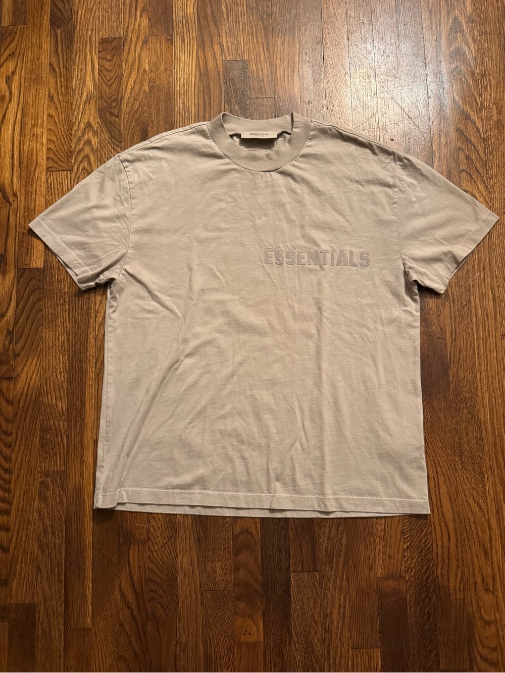 Essentials fear of god sand shirt size medium